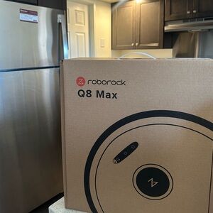 Roborock Q8 Max Robot Vacuum